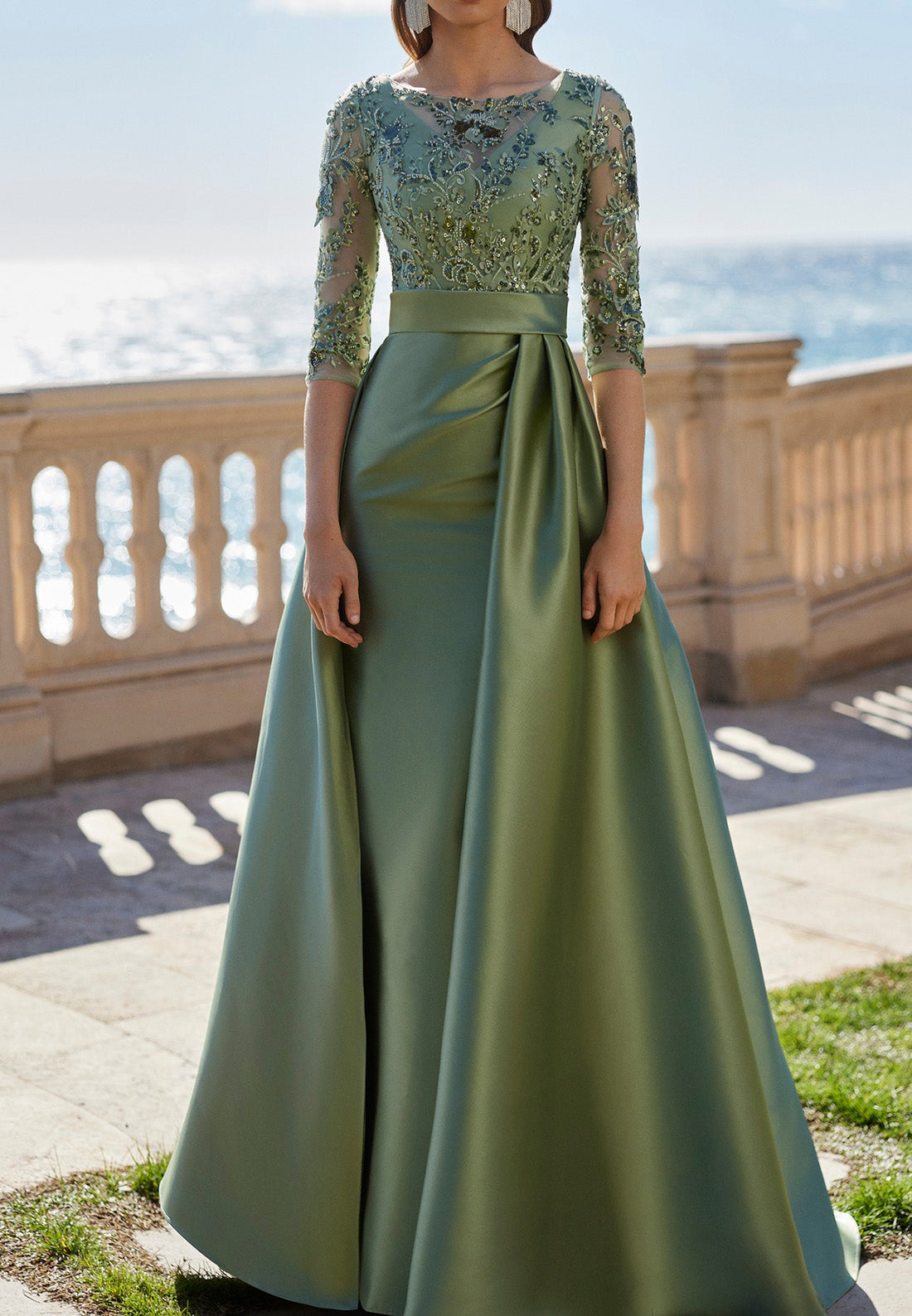 Scoop Long Sleeves Appliques Satin Sheath Mother of Bride Dress