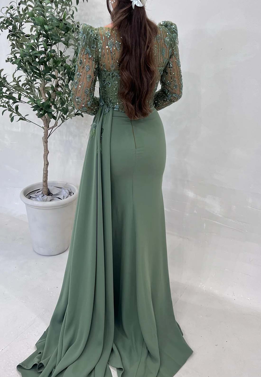 Scoop Long Sleeves Beaded Emboridery Mother of Bride Dress Pleated Mermaid Formal Dress