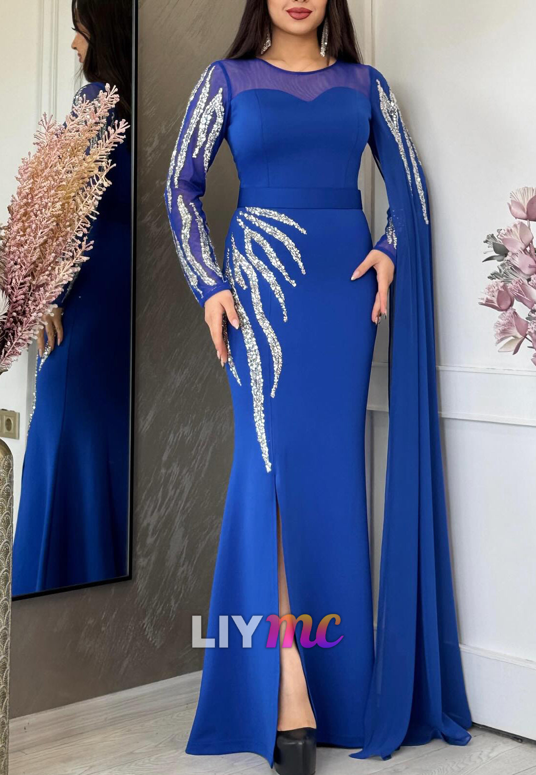 Scoop Long Sleeves Sparkly Sheath Evening Dress