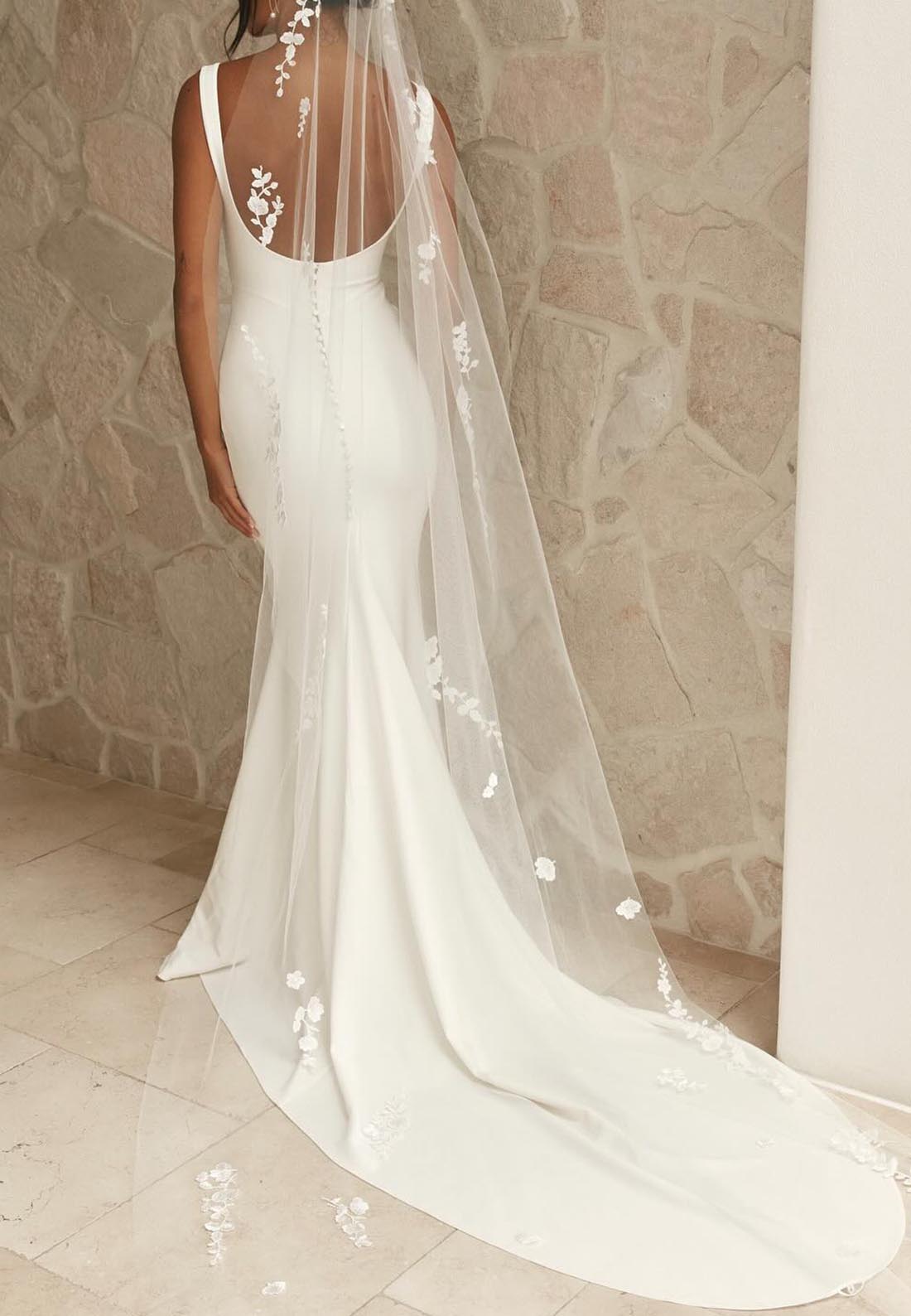 Sweetheart Sleeveless Sleek Satin Mermaid Wedding Dress