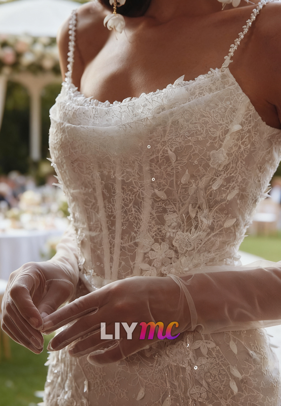 Scoop Spaghetti Straps Lace Appliques Mermaid Wedding Dress