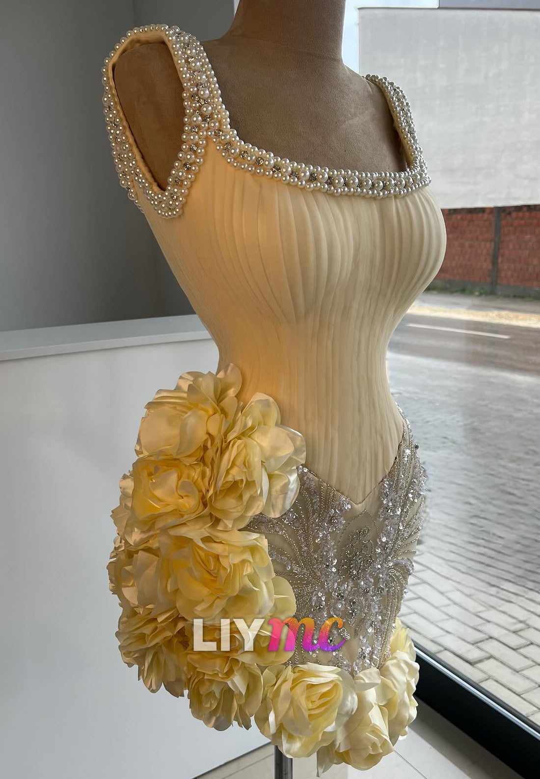 Scoop Straps Beaded Embroidery 3D Floral Sheath Party Homecoming Dress