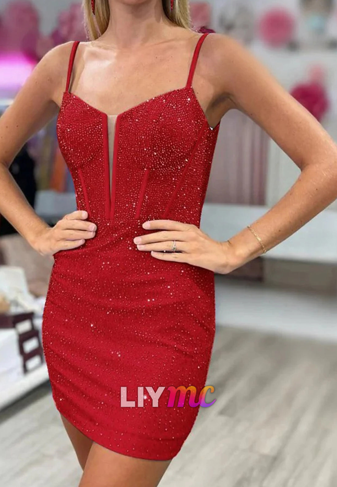 Sparkly V-Neck Straps Fitted Sheath Short Homecoming Dress