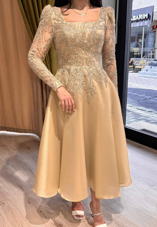 Square Long Sleeves Appliques Sparkly A-Line Formal Dress