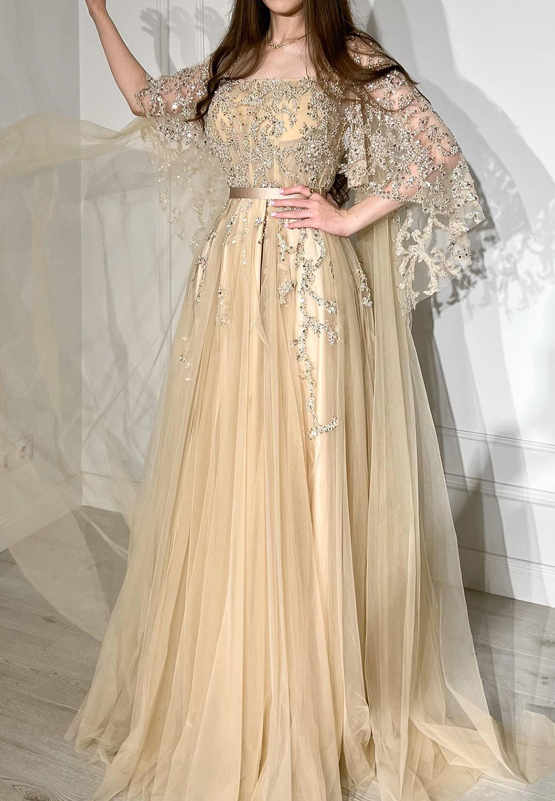 Square Long Sleeves Appliques Tulle A-Line Evening Dress