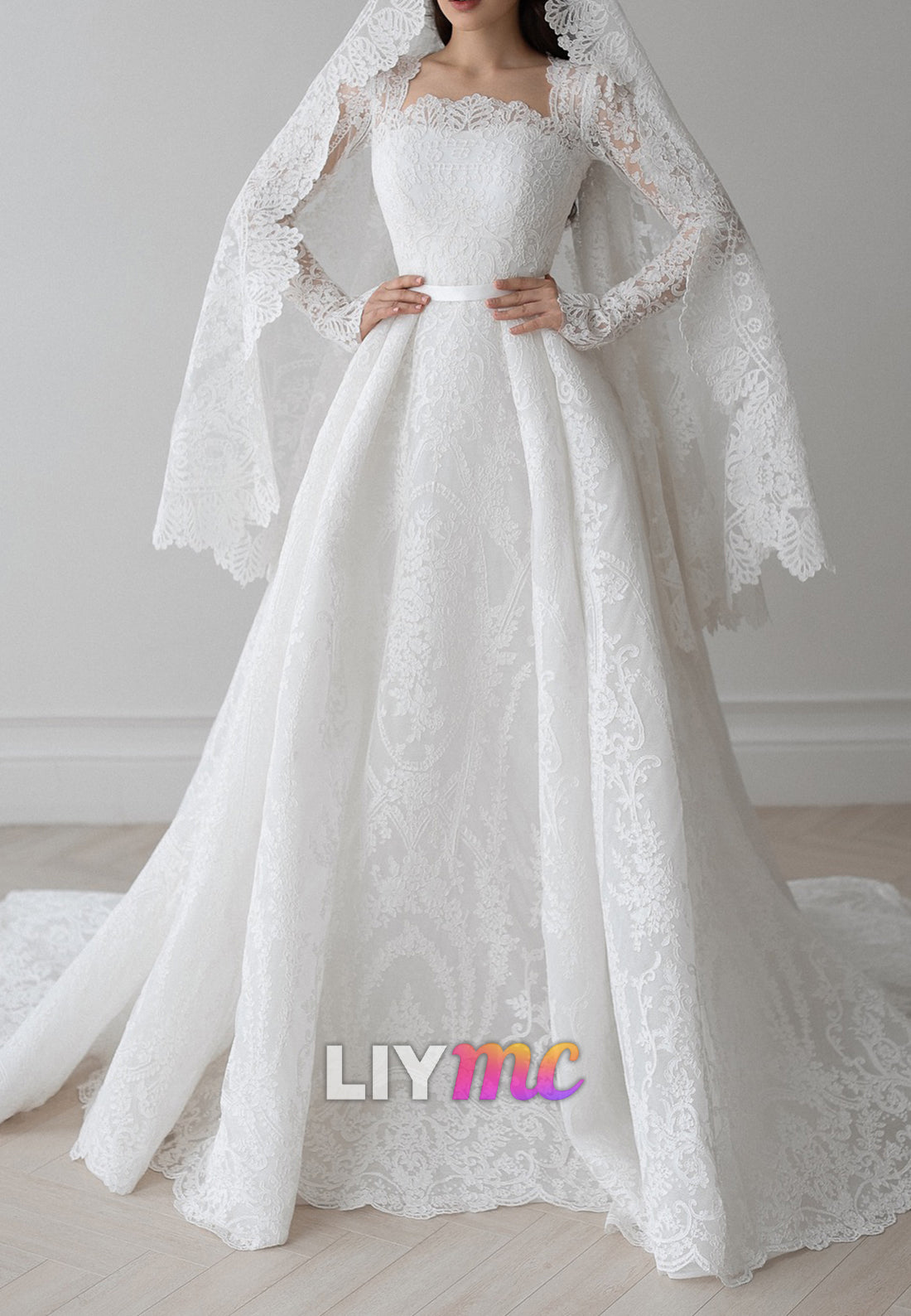 Square Long Sleeves Lace Appliques A-Line Wedding Dress