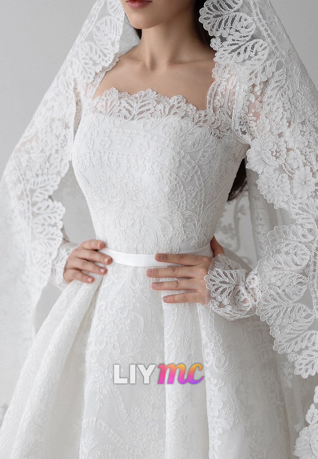 Square Long Sleeves Lace Appliques A-Line Wedding Dress