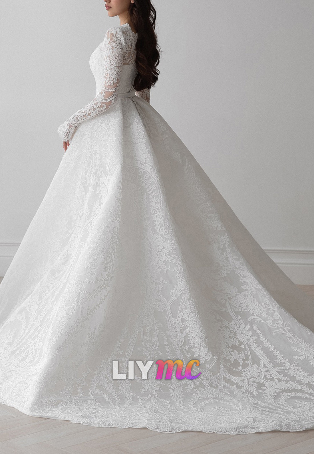 Square Long Sleeves Lace Appliques A-Line Wedding Dress