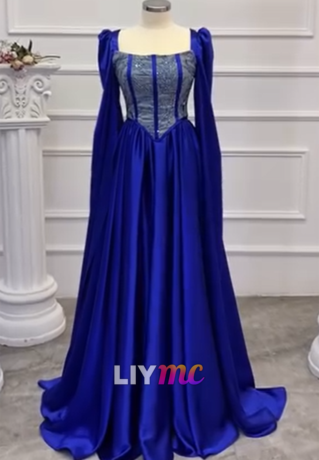 Square Long Sleeves Sequins Appliques A-Line Formal Dress