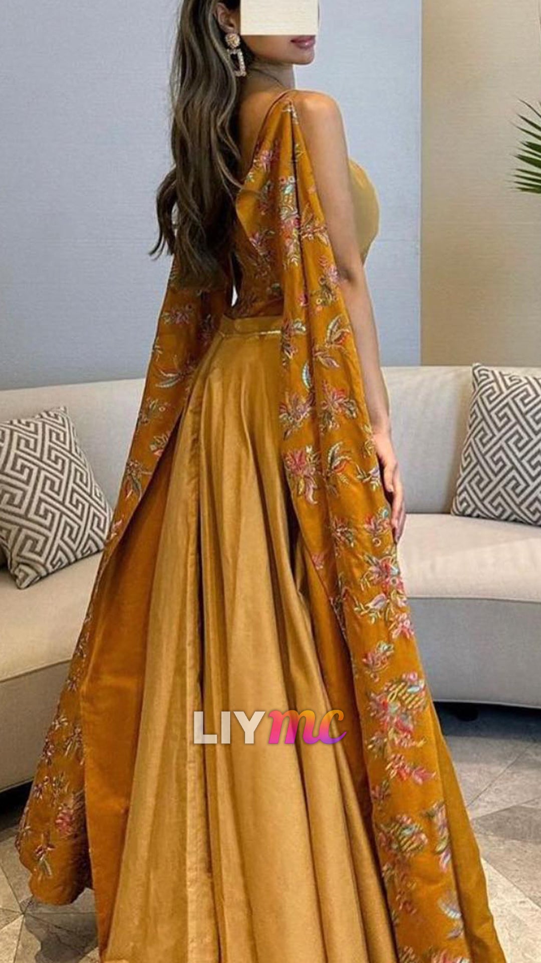 Square Long Sleeves Spaghetti Straps Appliques A-Line Evening Dress