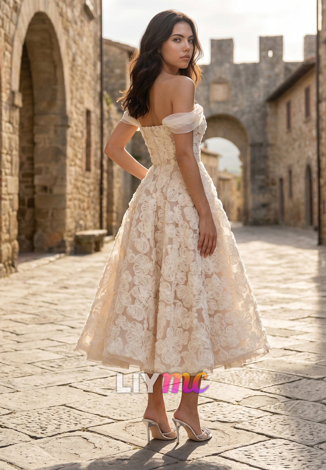 Square Straps Appliques A-Line Wedding Dress