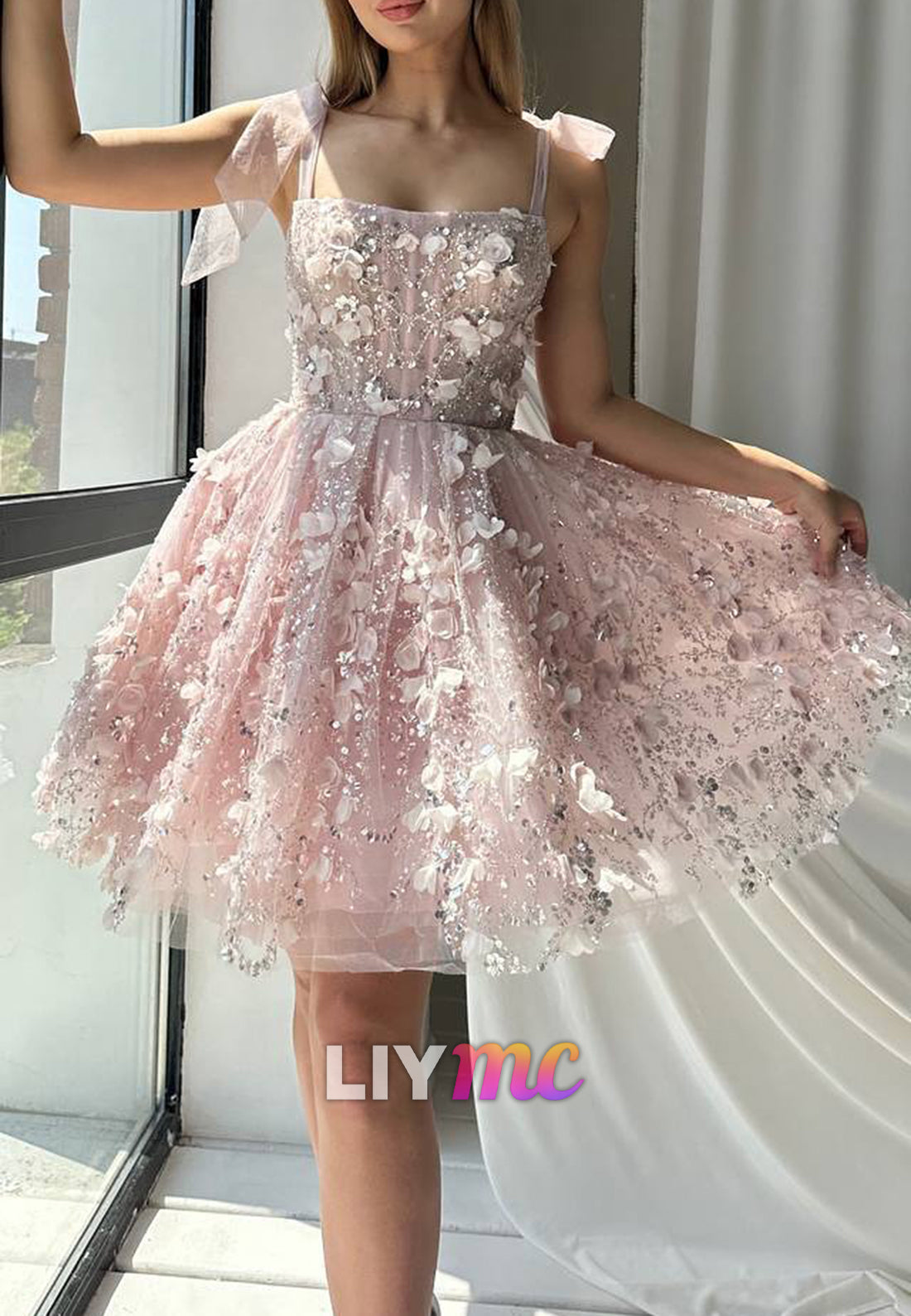 Square Straps Floral Appliques A-Line Short Party Homecoming Dress