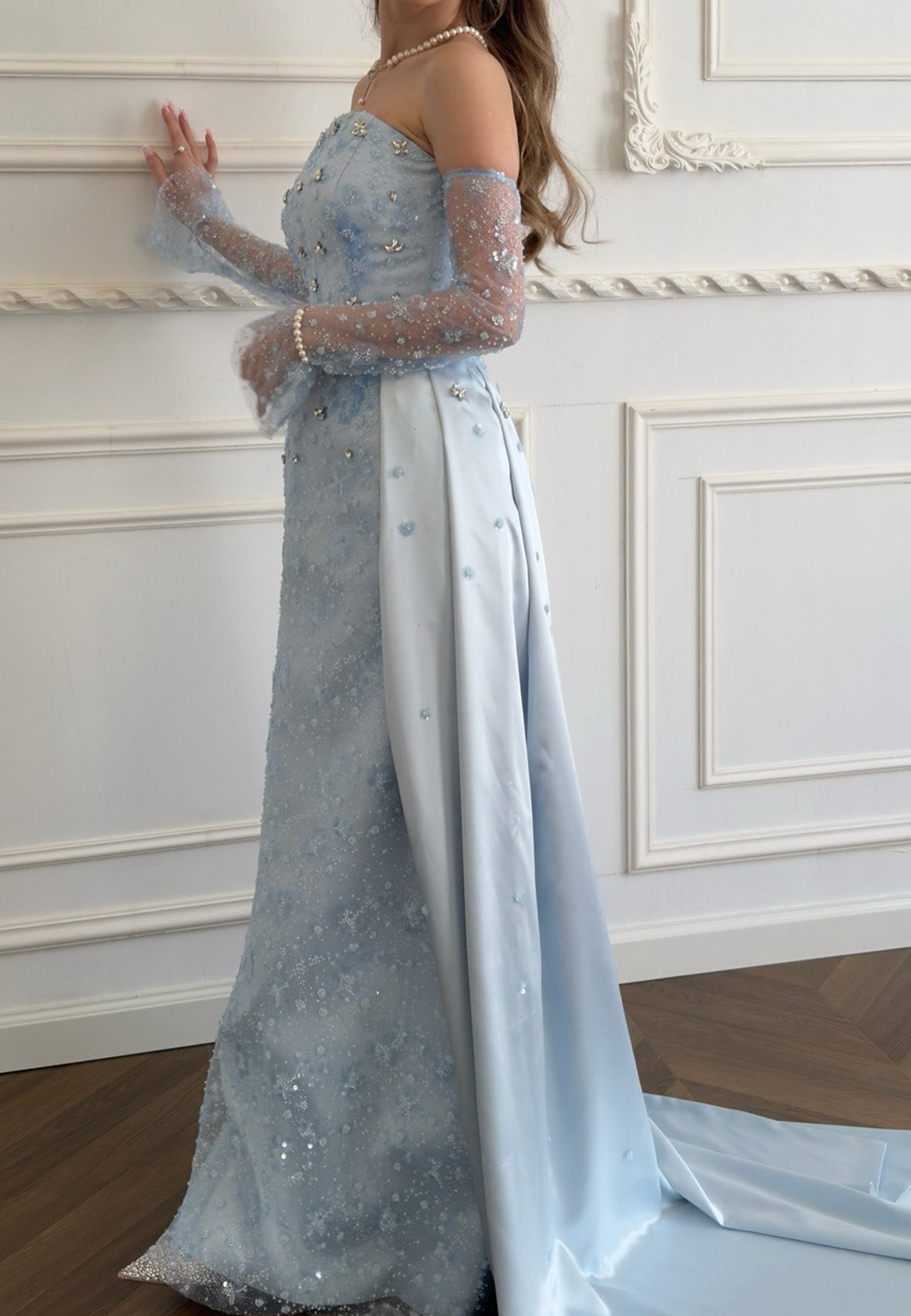 Straight Across Sleeveless Beaded Sheath Sparkly Prom Dress