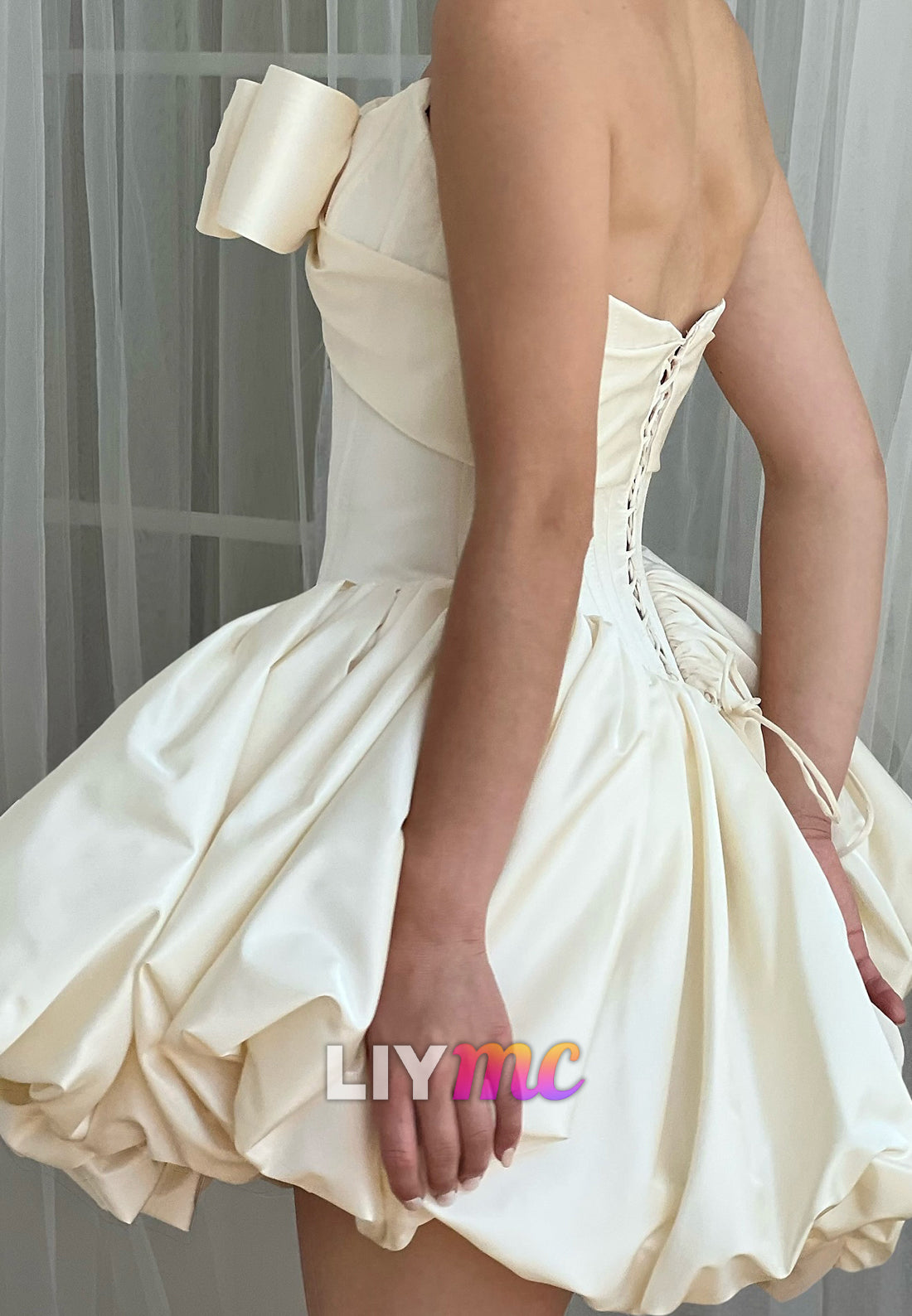 Straight Across Puff Bowknot Pleated A-Line Party Homecoming Dress