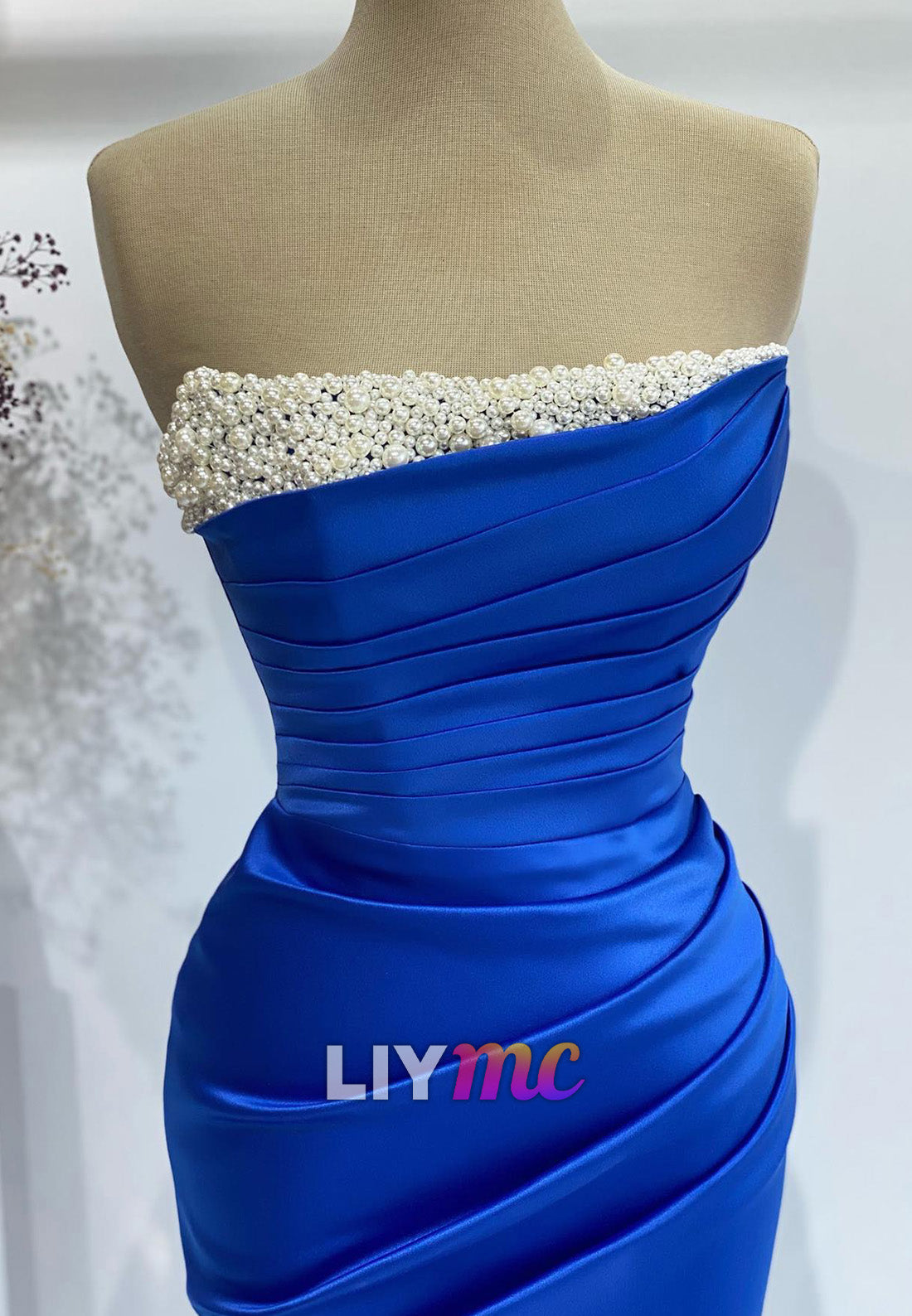 Straight Across Sleeveeless Pearl Pleated Sheath Prom Dress