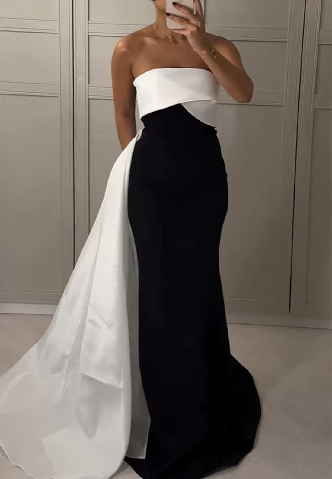 Straight Across Sleeveless Sleek Mermaid Evening Formal Dress