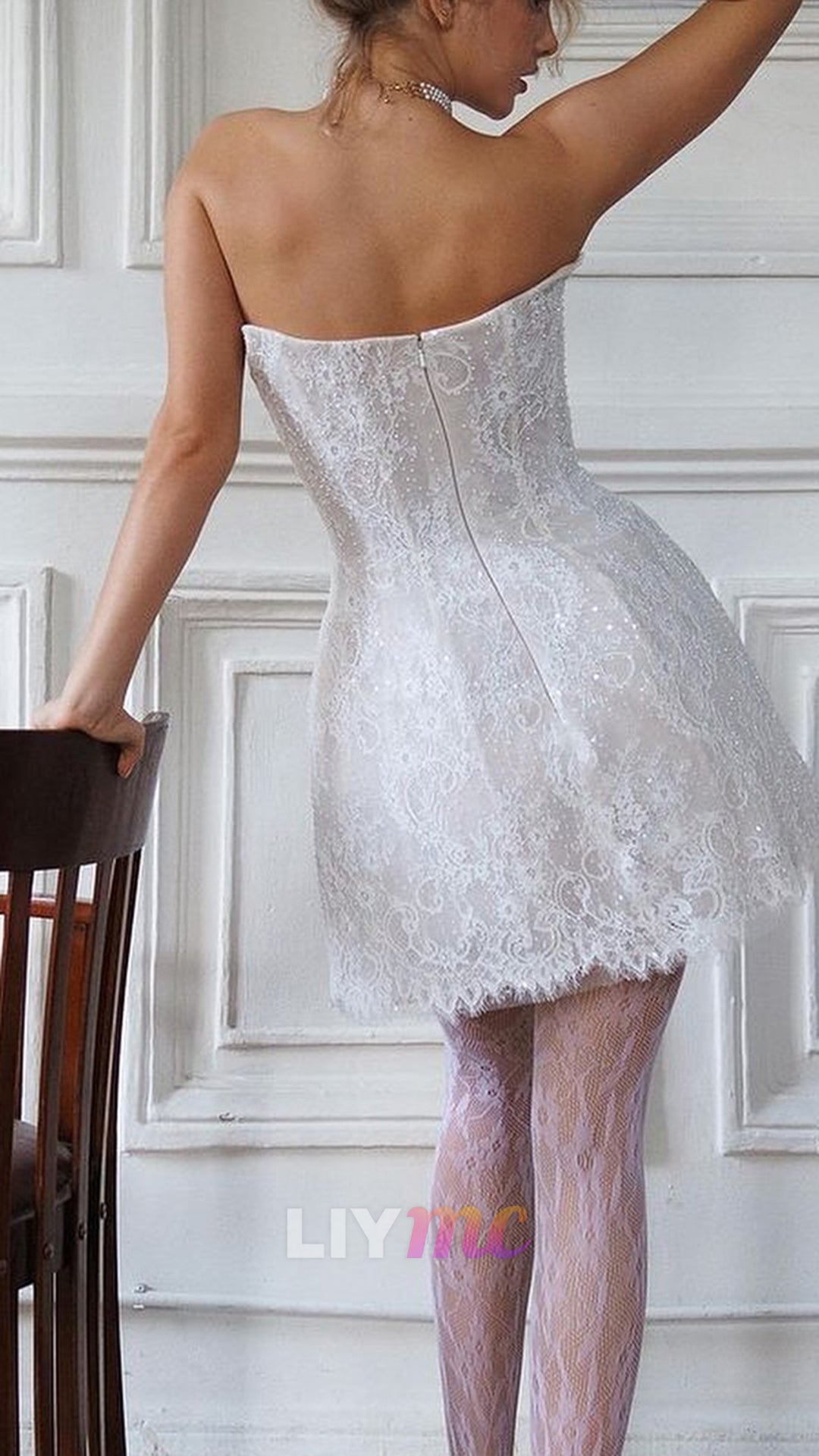 Strapless Sleeveless Lace Appliques Short A-Line Wedding Dress