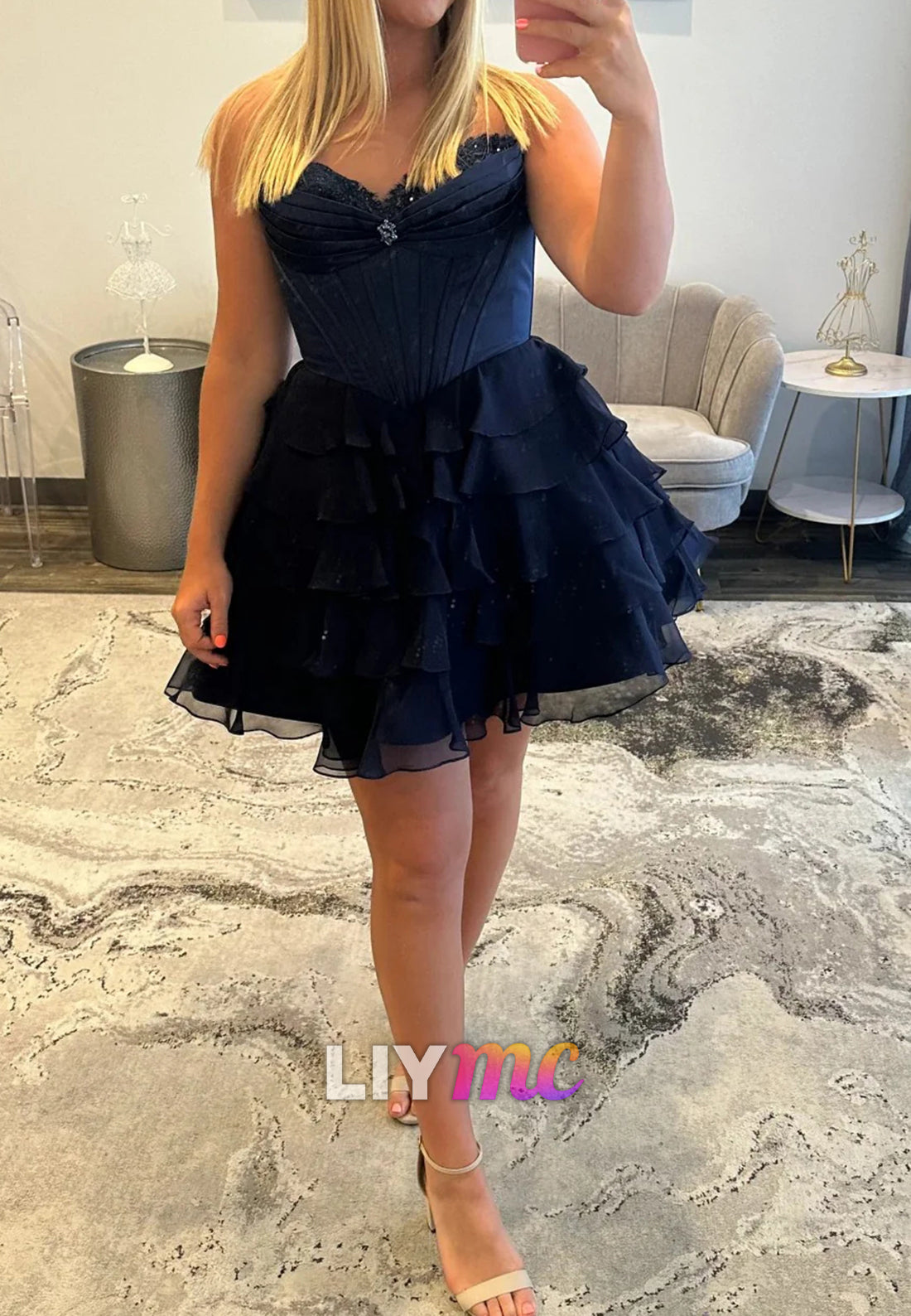 Sweetheart Appliques Tiered Chiffon A-Line Homecoming Dress