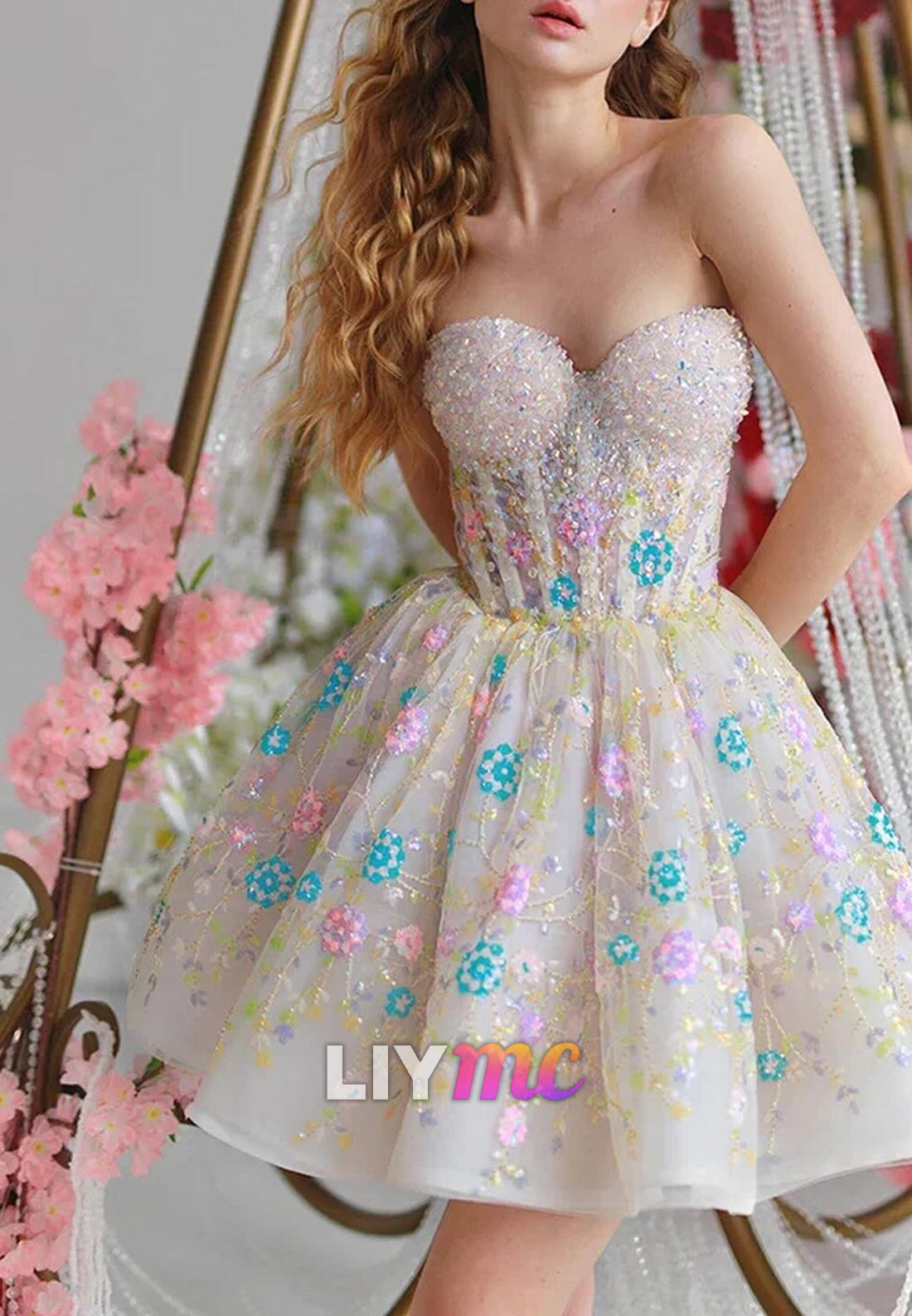 Sweetheart Beaded Sparkly A-Line Short Party Homecomig Dress