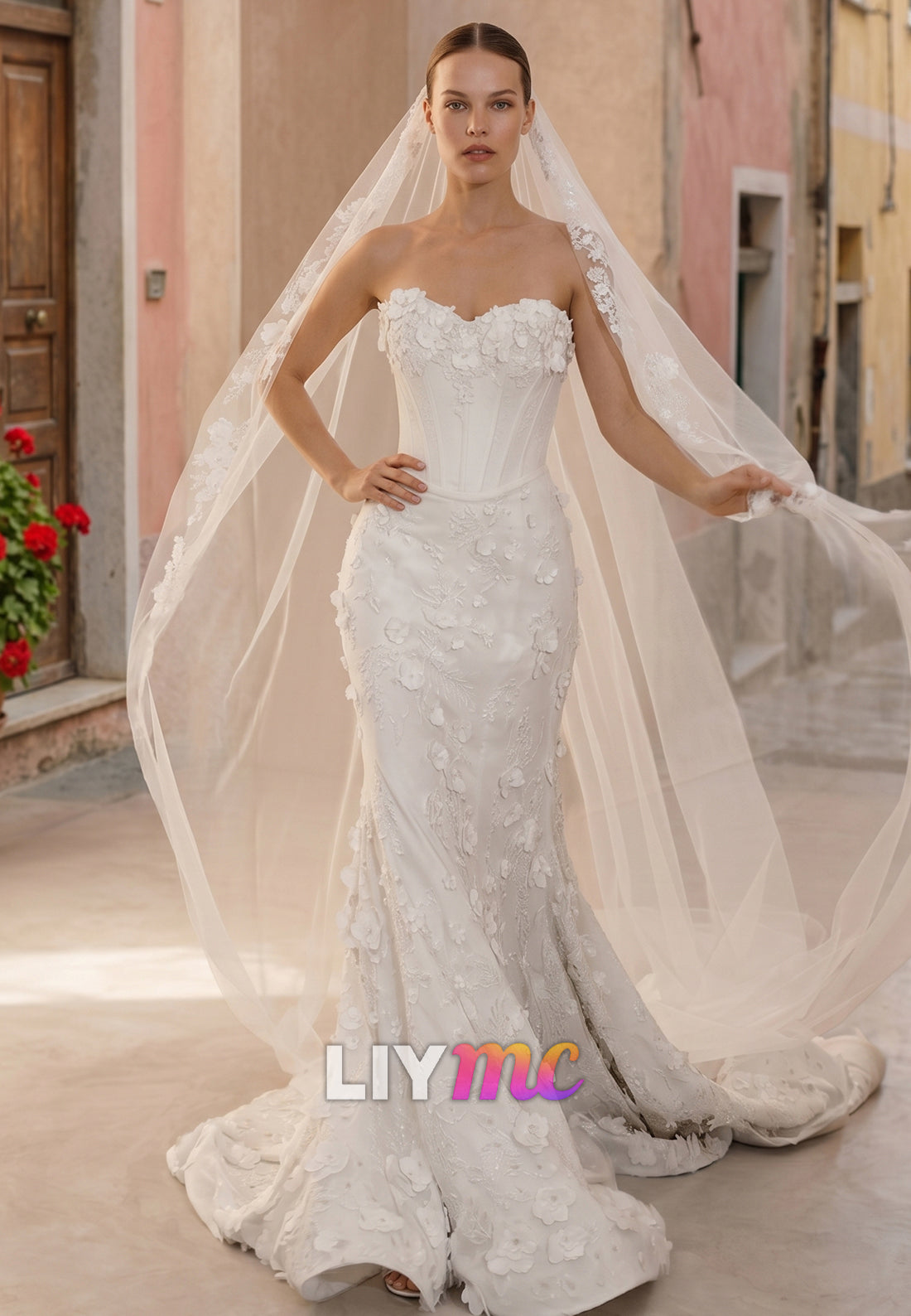 Sweetheart Floral Embellished Mermaid Wedding Dress