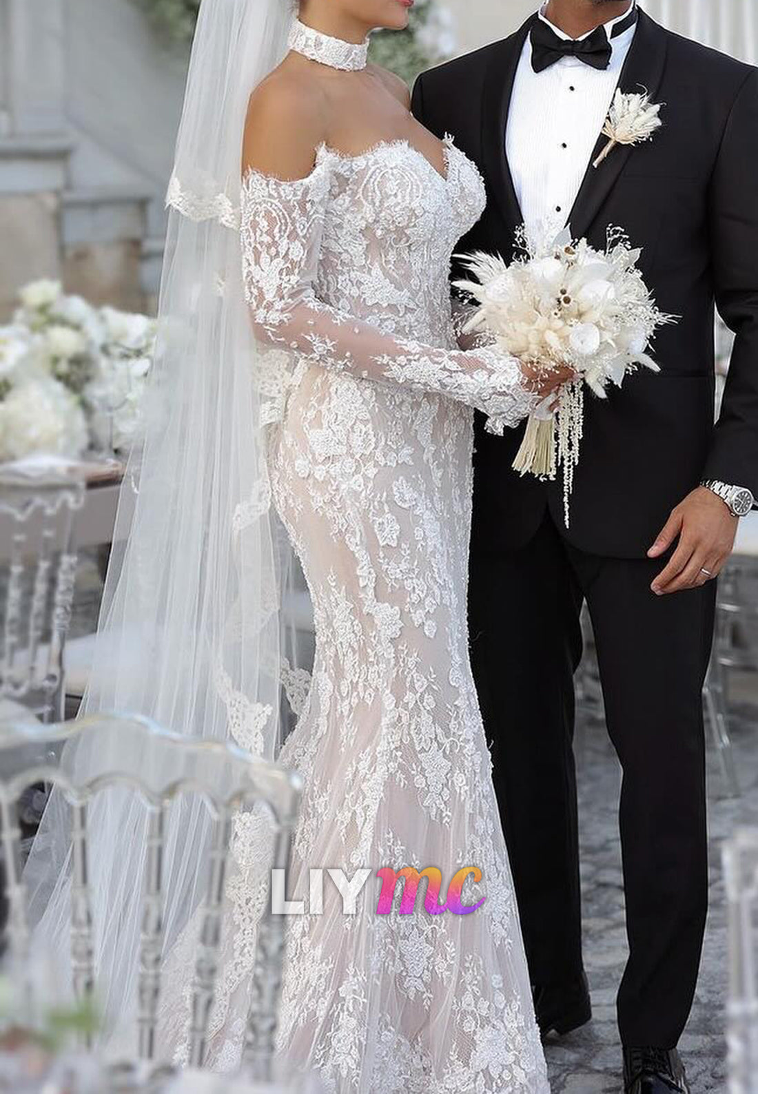 Sweetheart Long Sleeves Appliques Mermaid Wedding Dress