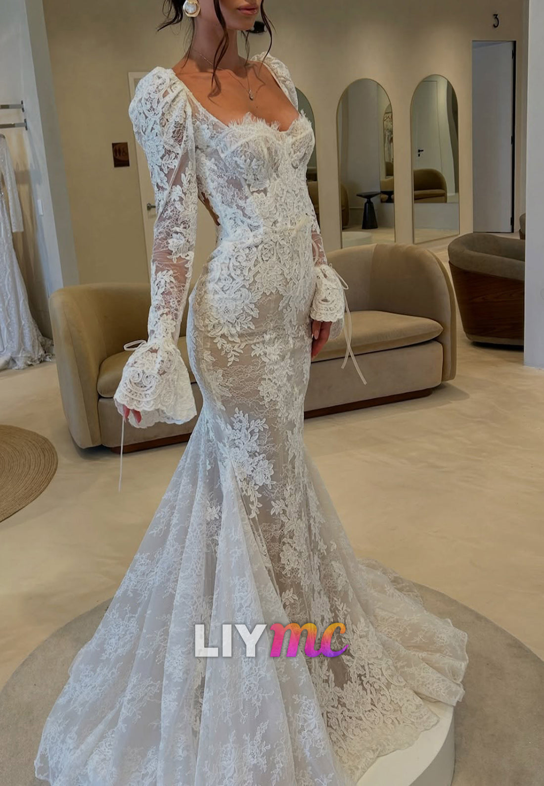 Sweetheart Long Sleeves Appliques Mermaid Wedding Dress