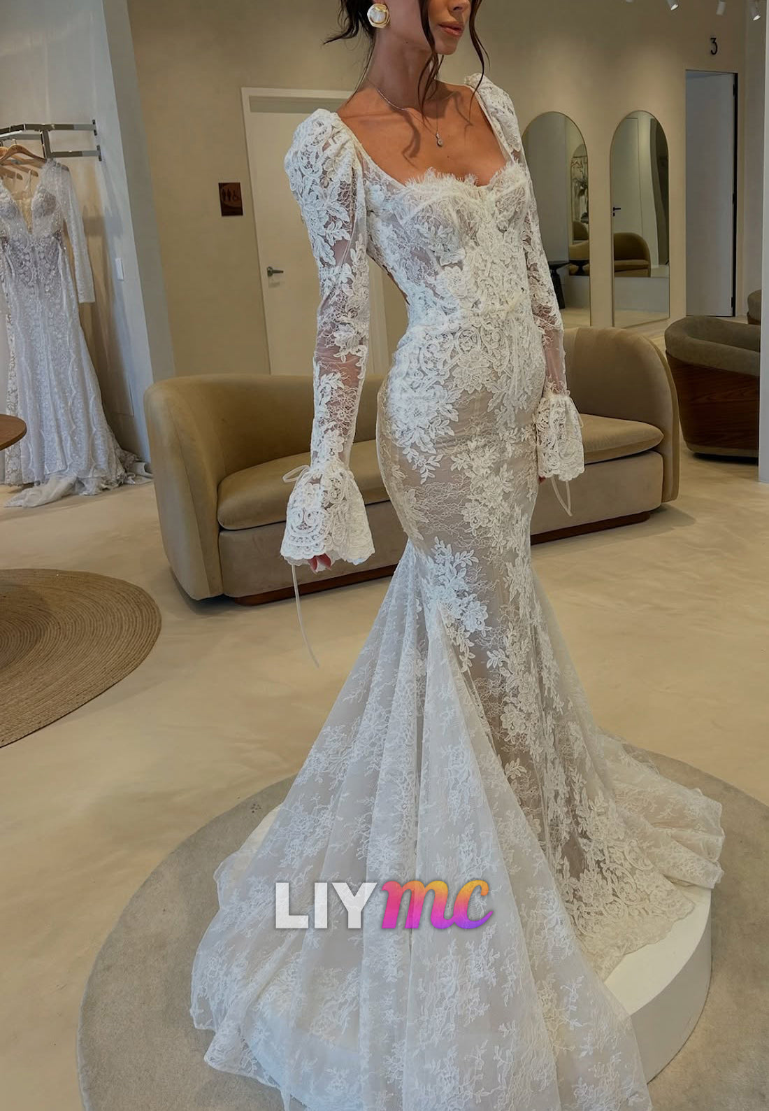Sweetheart Long Sleeves Appliques Mermaid Wedding Dress