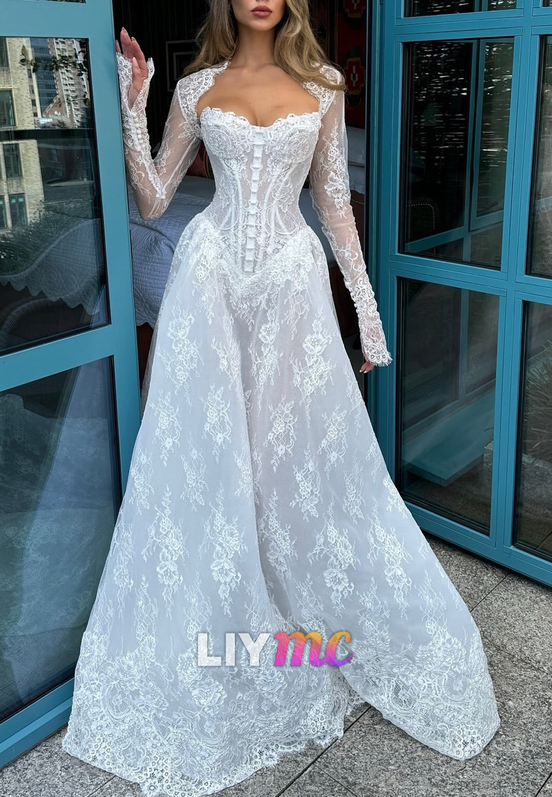 Sweetheart Long Sleeves Lace Appliques A-Line Pretty Wedding Dress