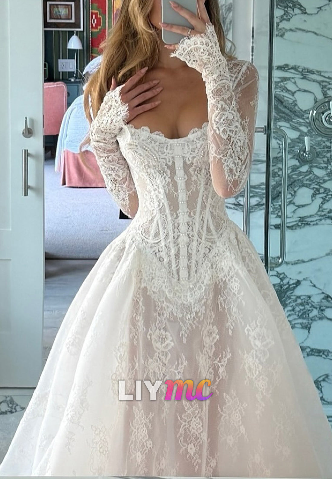Sweetheart Long Sleeves Lace Appliques A-Line Pretty Wedding Dress