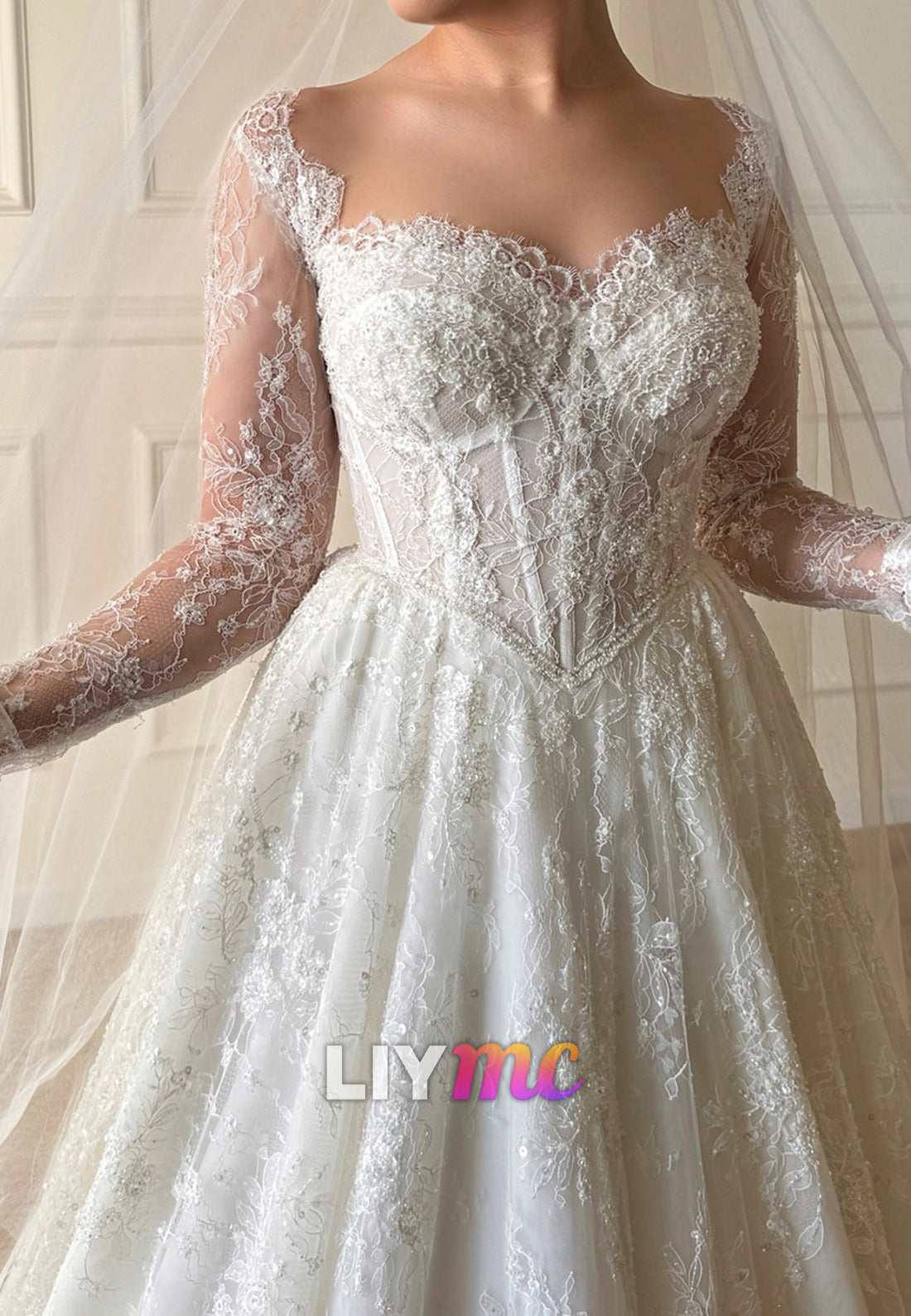 Sweetheart Long Sleeves Lace Appliques A-Line Wedding Dress