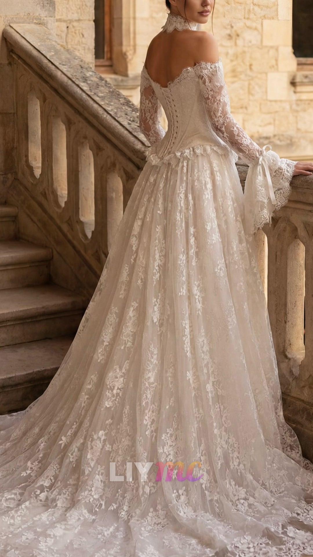 Sweetheart Long Sleeves Lace Appliques A-Line Wedding Dress