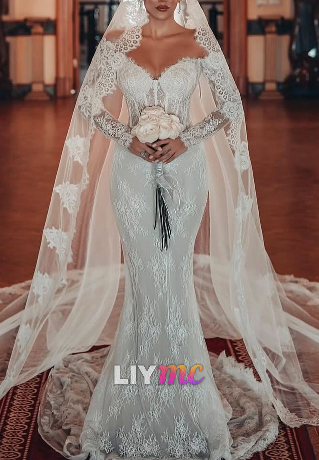 Sweetheart Long Sleeves Lace Appliques Mermaid Wedding Dress