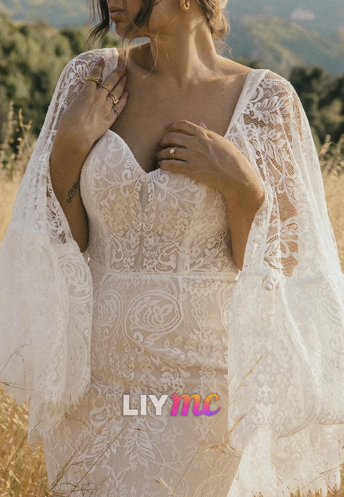 Sweetheart Long Sleeves Lace Appliques Mermaid Wedding Dress
