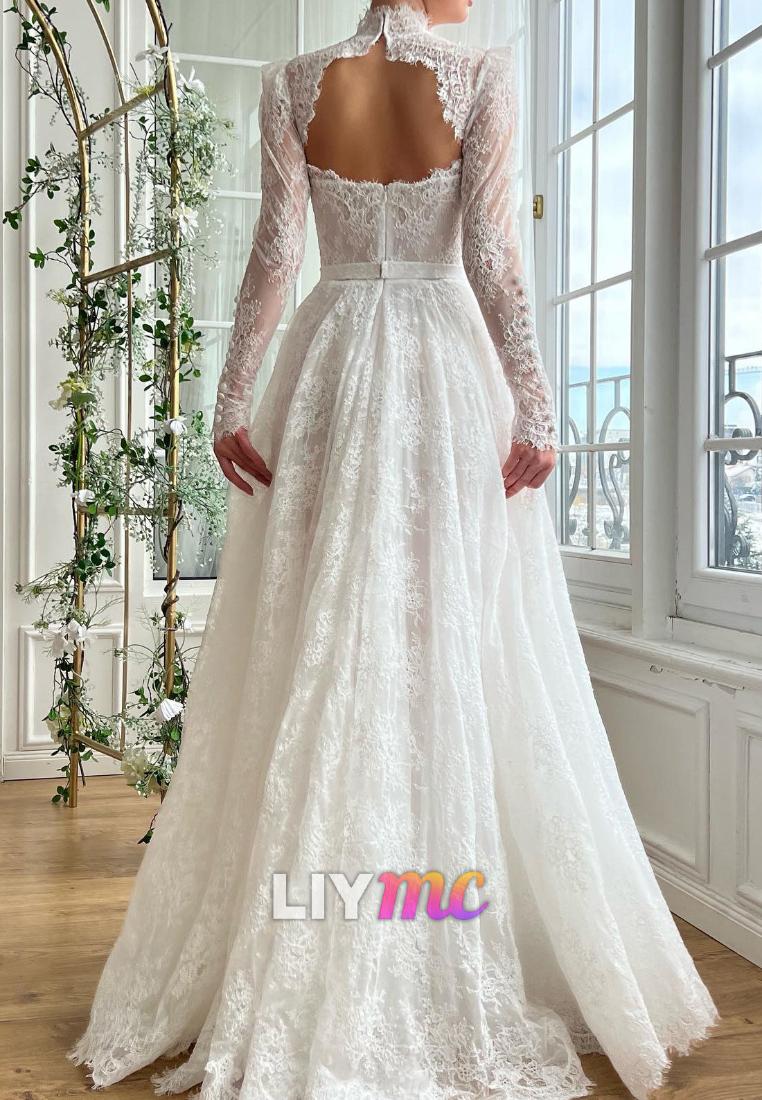 Sweetheart Long Sleeves Lace Appliques Wedding Dress A-Line Formal Dress