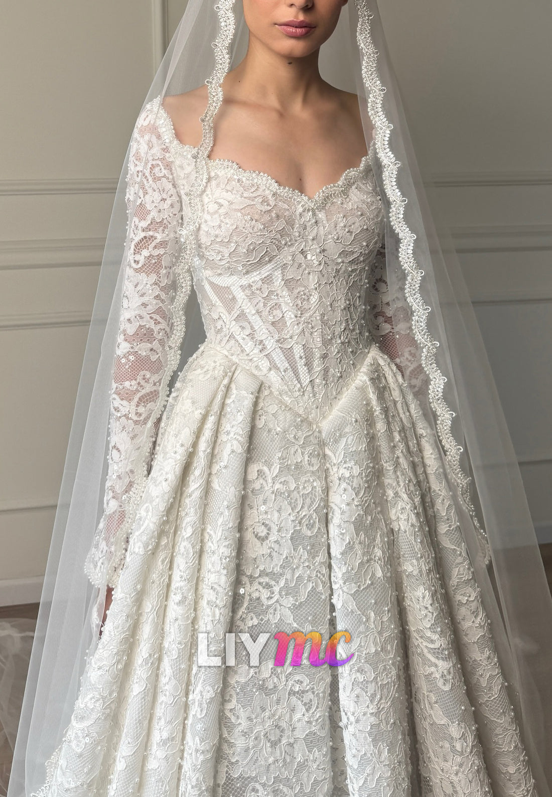 Sweetheart Long Sleeves Pleated Lace Appliques A-Line Wedding Dress
