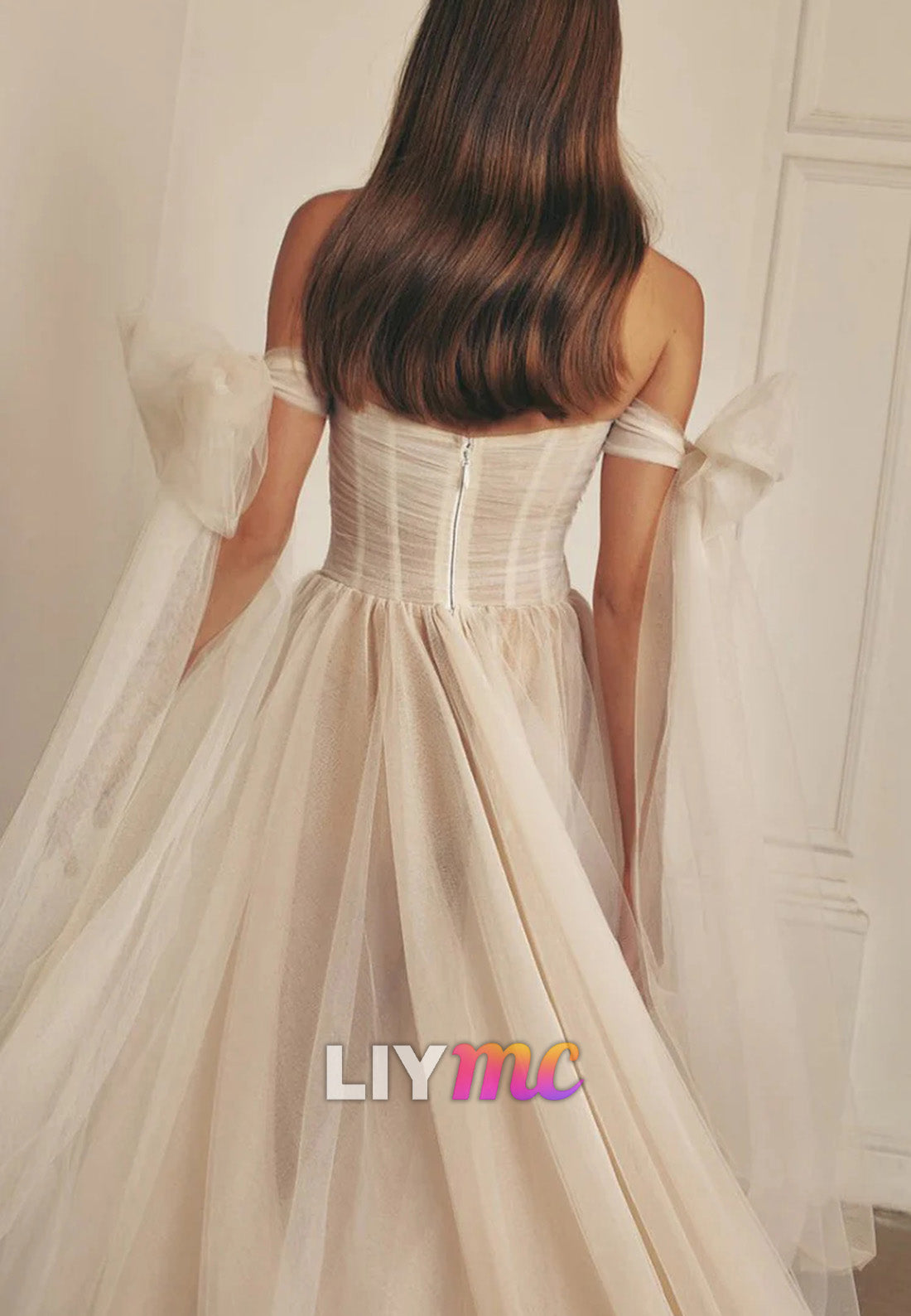 Sweetheart Pleated Sleeveless Tulle A-Line Beach Wedding Dress