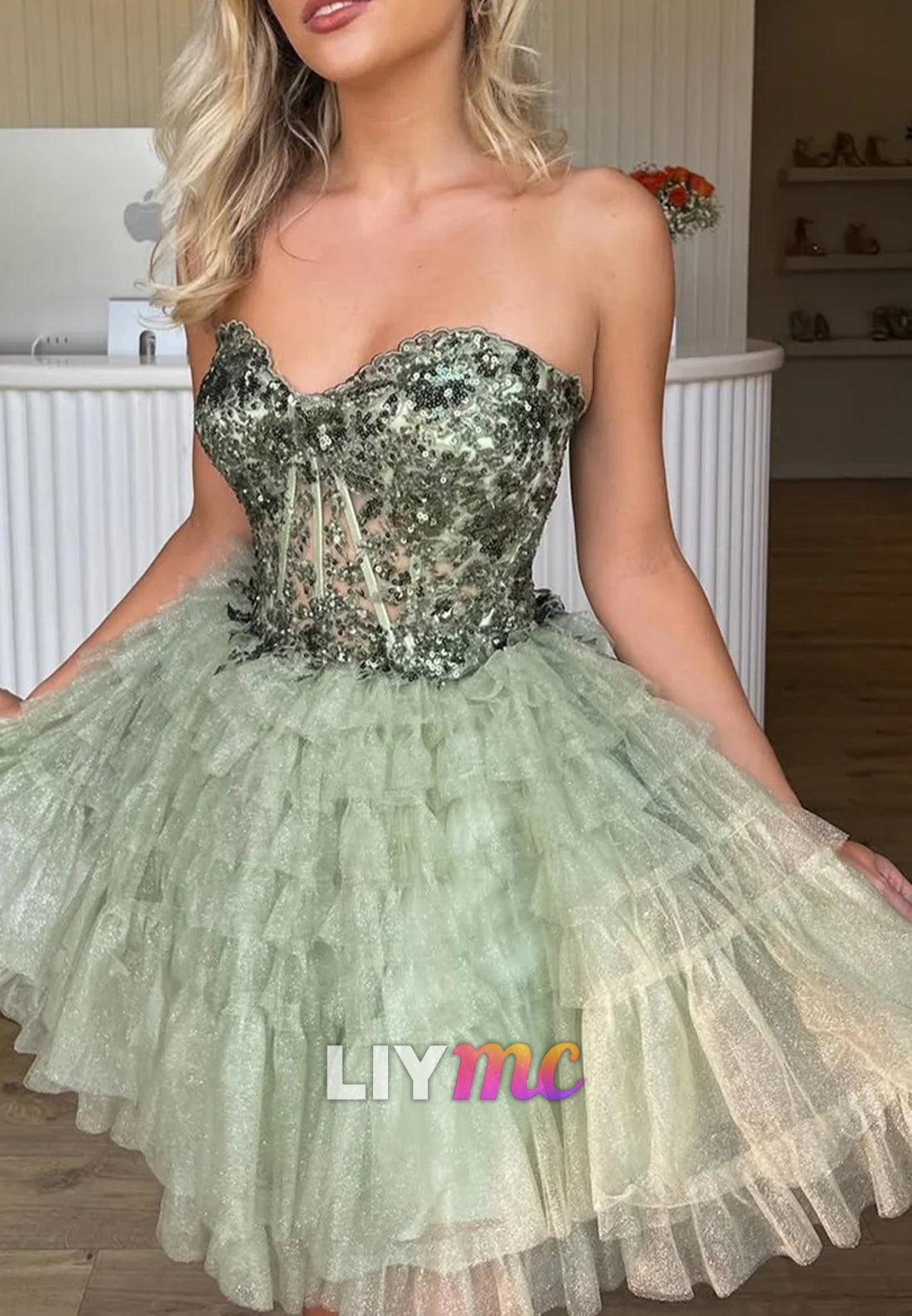 Sweetheart Sequins Appliques Tulle A-Line Party Homecoming Dess