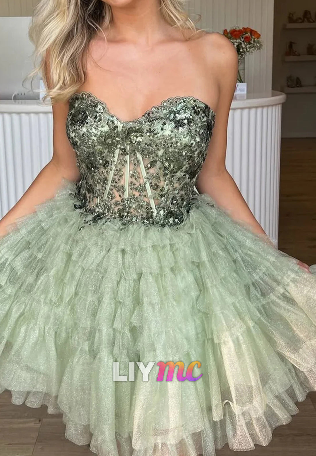 Sweetheart Sequins Appliques Tulle A-Line Party Homecoming Dess