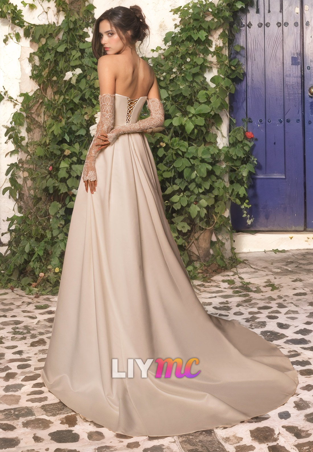 Sweetheart Sleeveless Appliques Pleated A-Line Wedding Dress