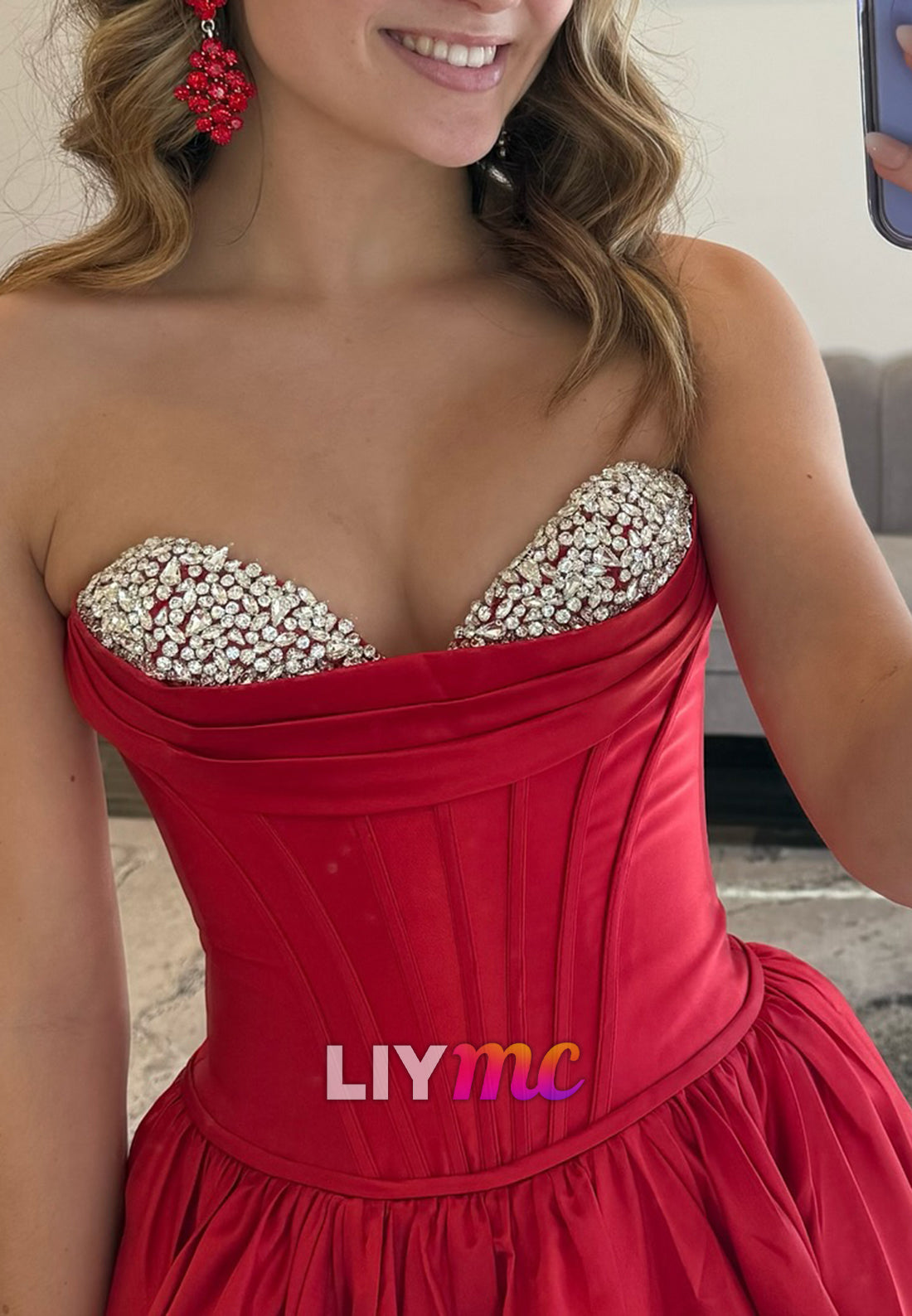 Sweetheart Sleeveless Beaded A-Line Red Prom Dress