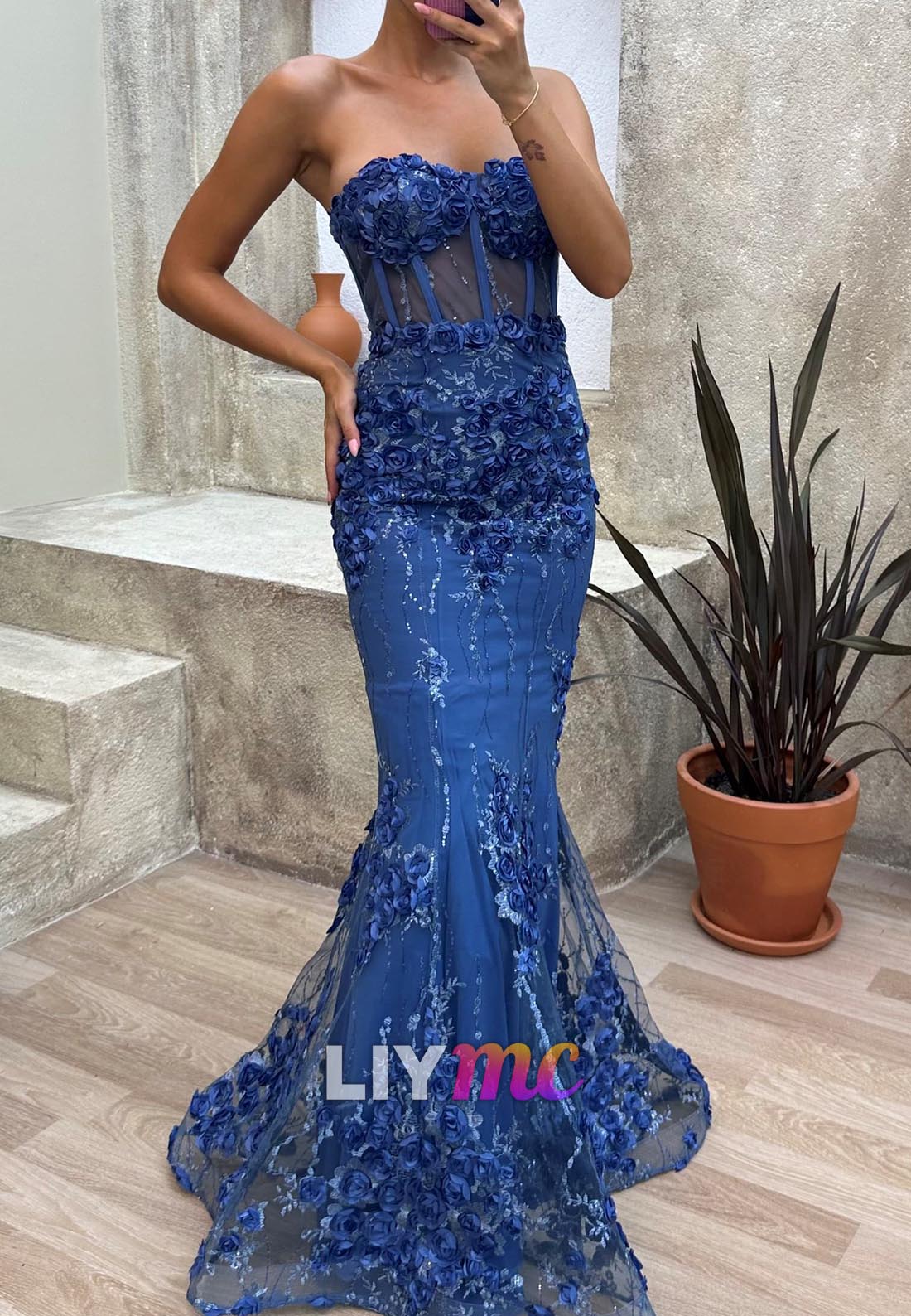 Sweetheart Sleeveless Floral Appliqeus Mermaid Prom Dress
