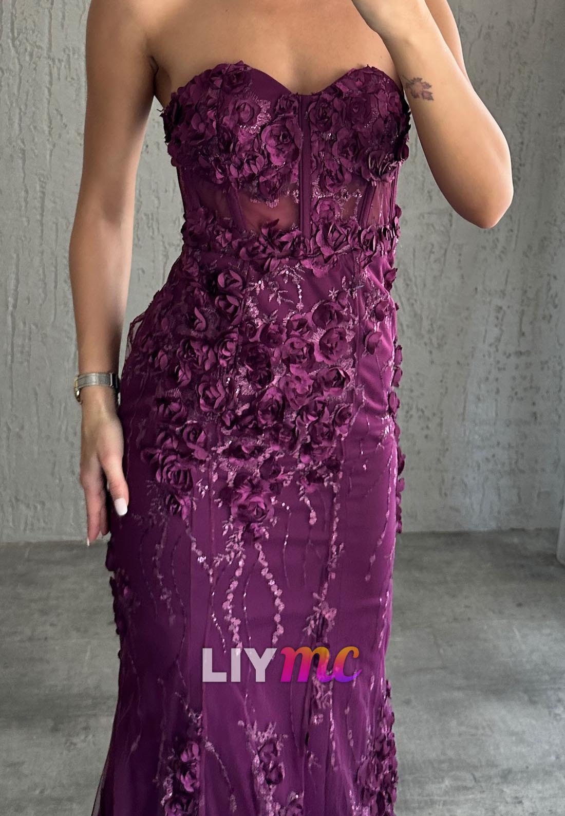 Sweetheart Sleeveless Floral Appliqeus Mermaid Prom Dress