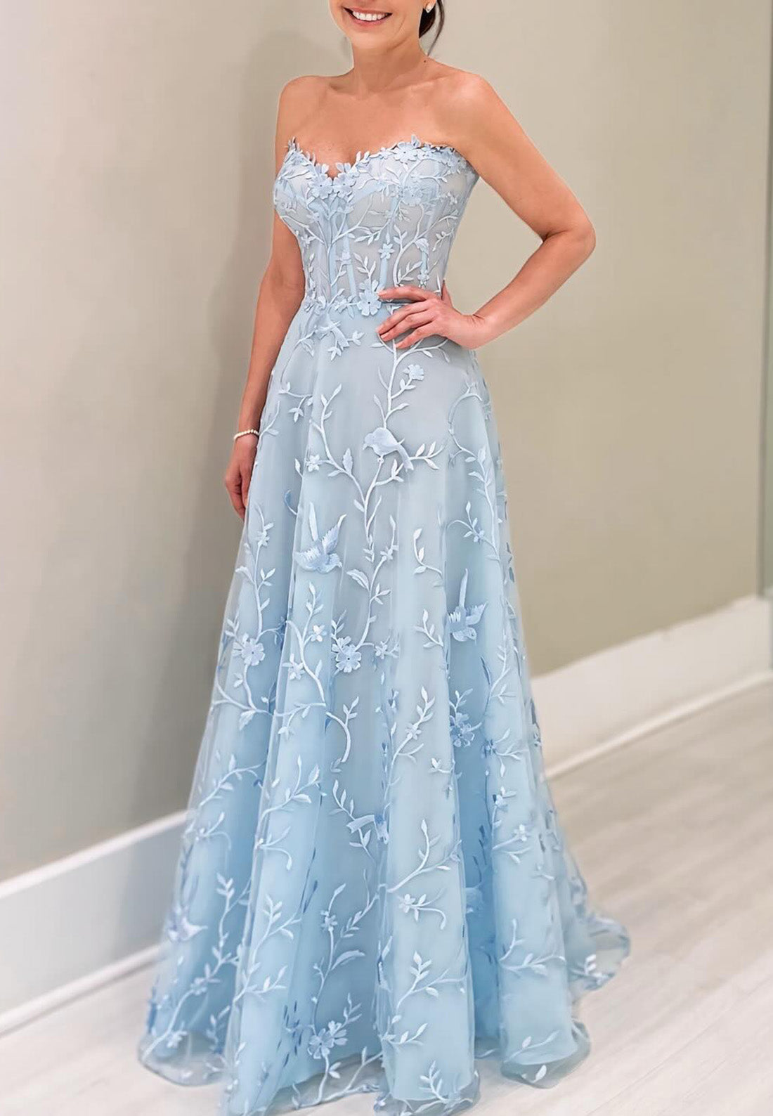 Sweetheart Sleeveless Floral Appliques A-Line Formal Dress