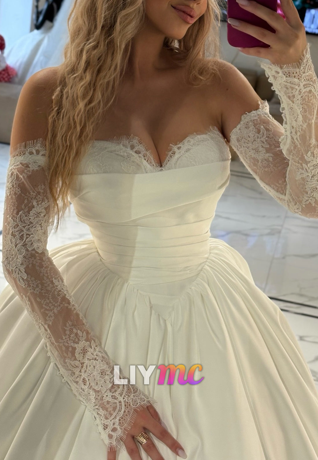 Sweetheart Sleeveless Lace Appliques A-Line Pretty Wedding Dress