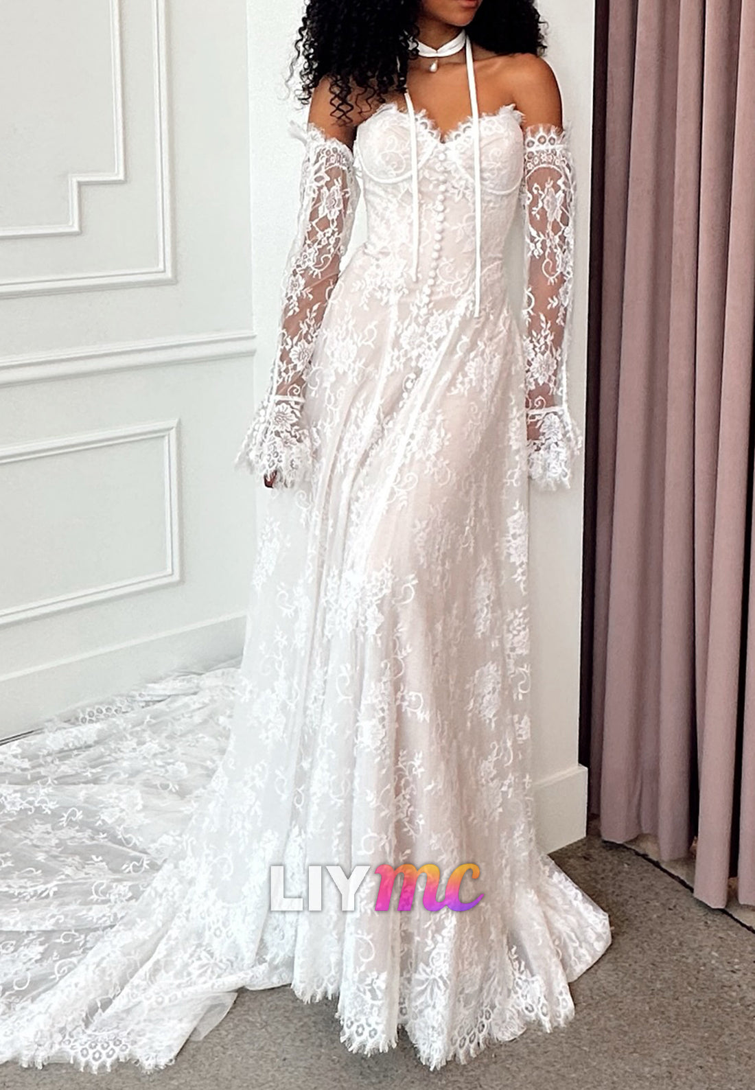 Sweetheart Sleeveless Lace Appliques A-Line Wedding Dress