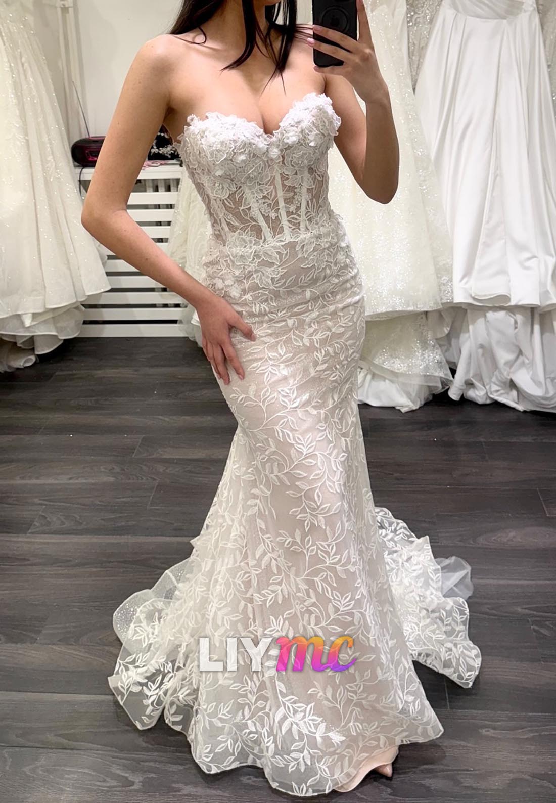 Sweetheart Sleeveless Lace Appliques Mermaid Wedding Dress