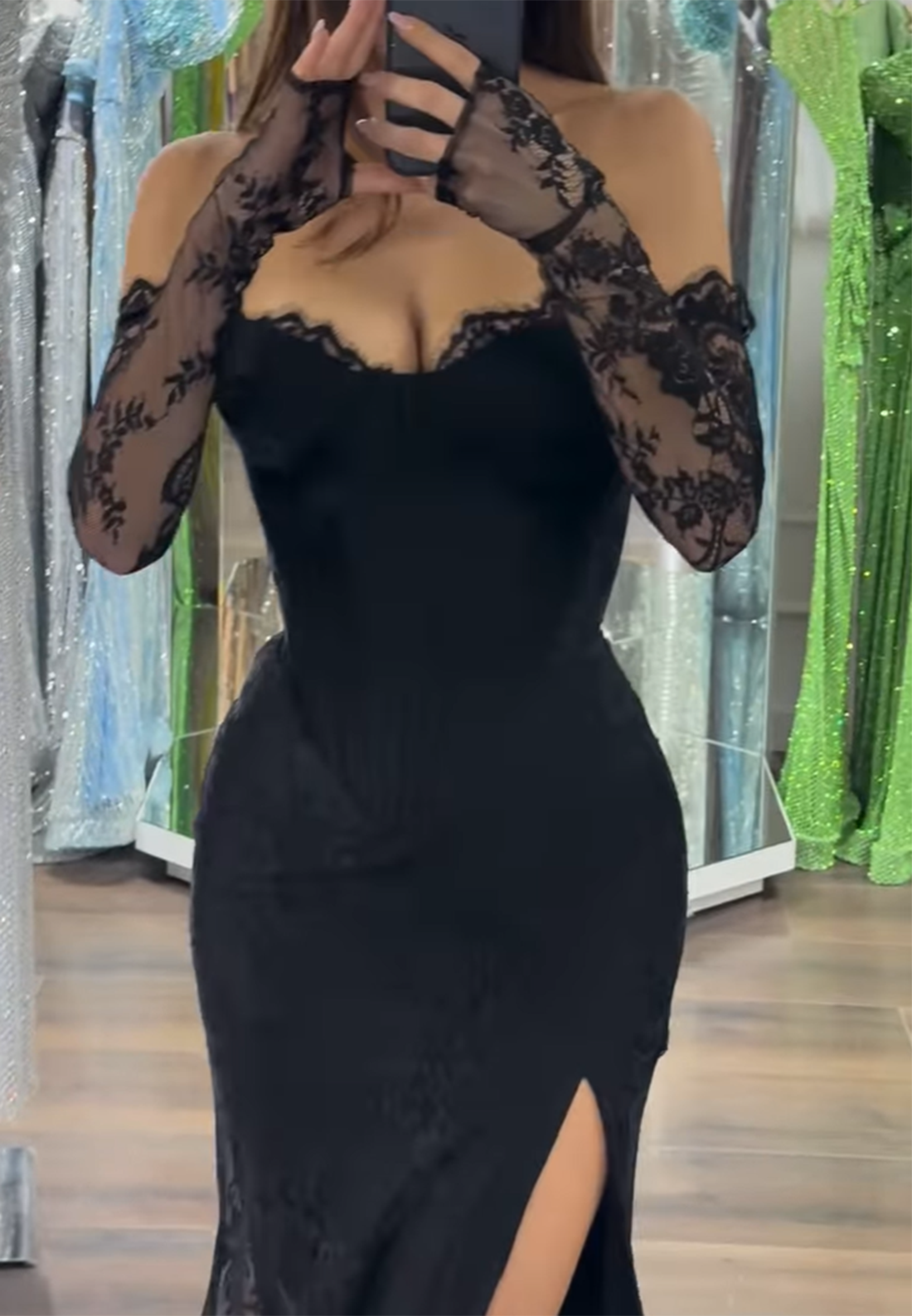 Sweetheart Sleeveless Lace Appliques Sheath Prom Dress