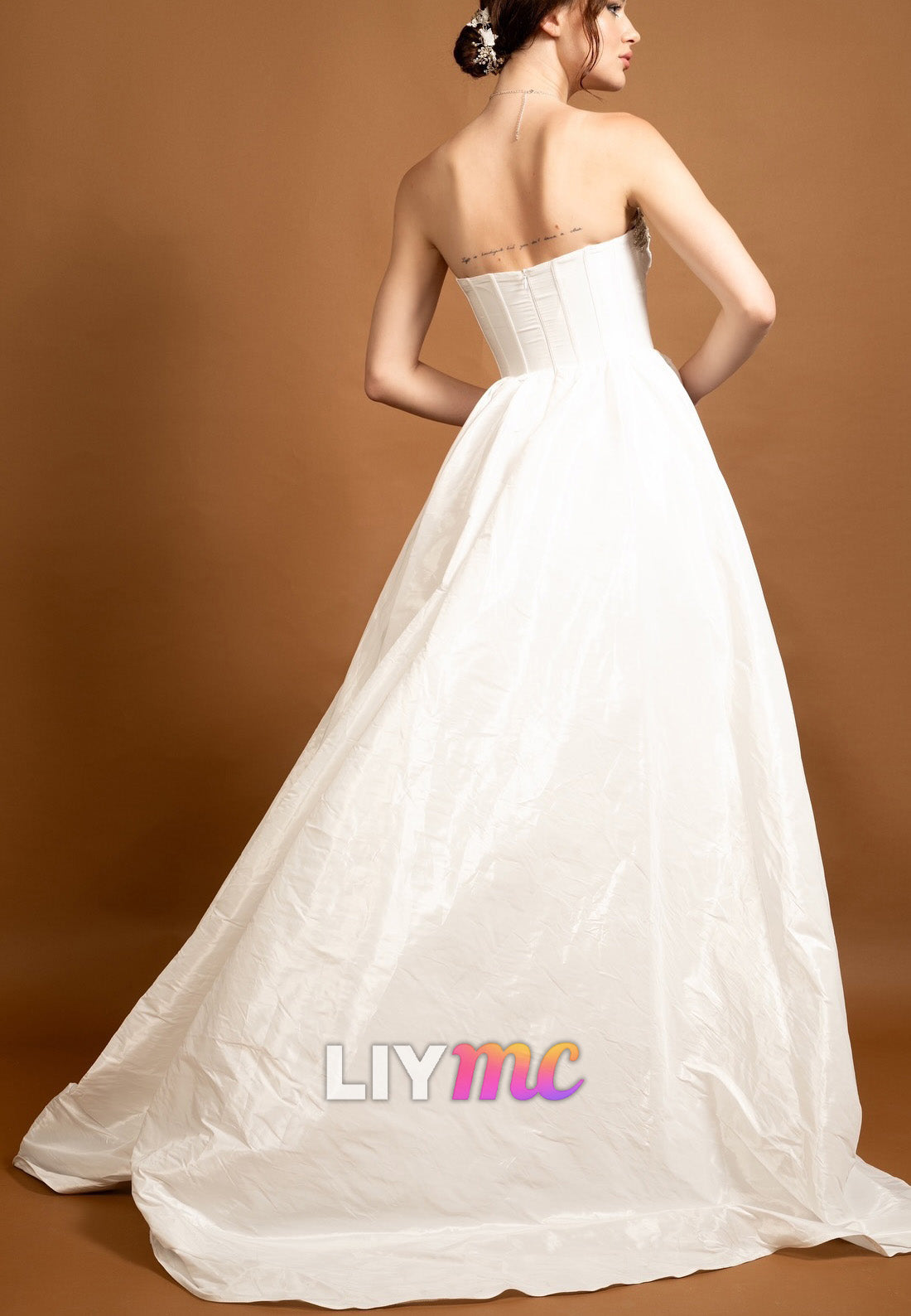 Sweetheart Sleeveless Pleated A-Line Wedding Dress