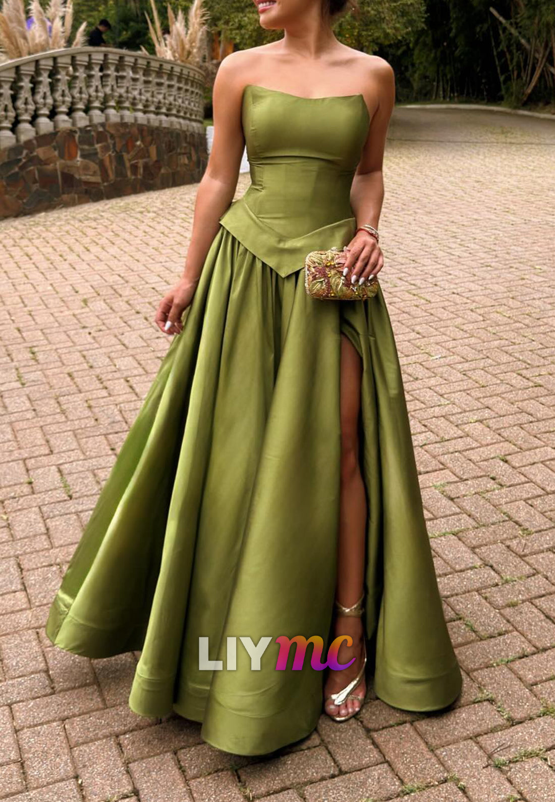 Sweetheart Sleeveless Pleated Satin Evening Dress