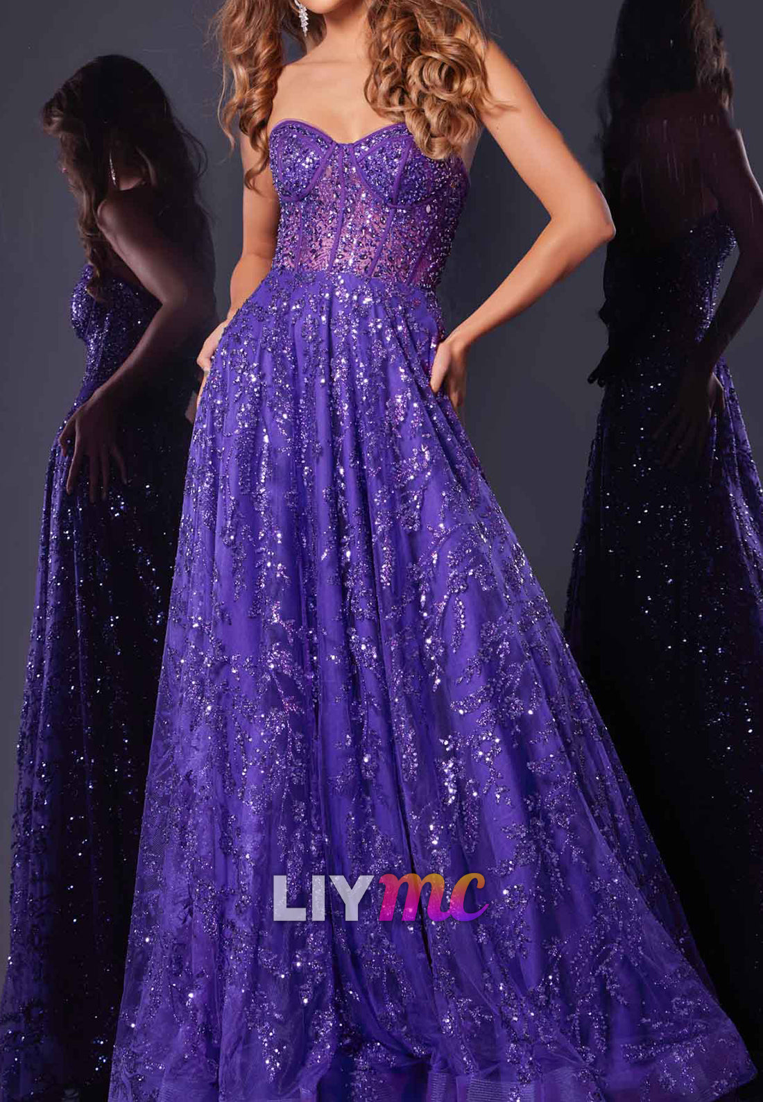 Sweetheart Sleeveless Sequins Appliques A-Line Prom Dress